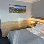 فندق Zum Ritter 3*