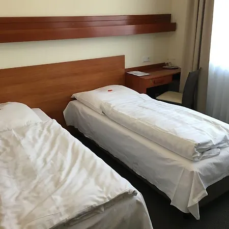 兹姆里特酒店 3*